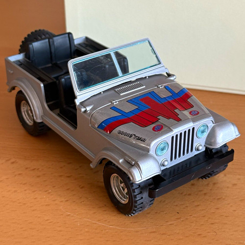 Bburago jeep 7 1979 - jeep, cj-7